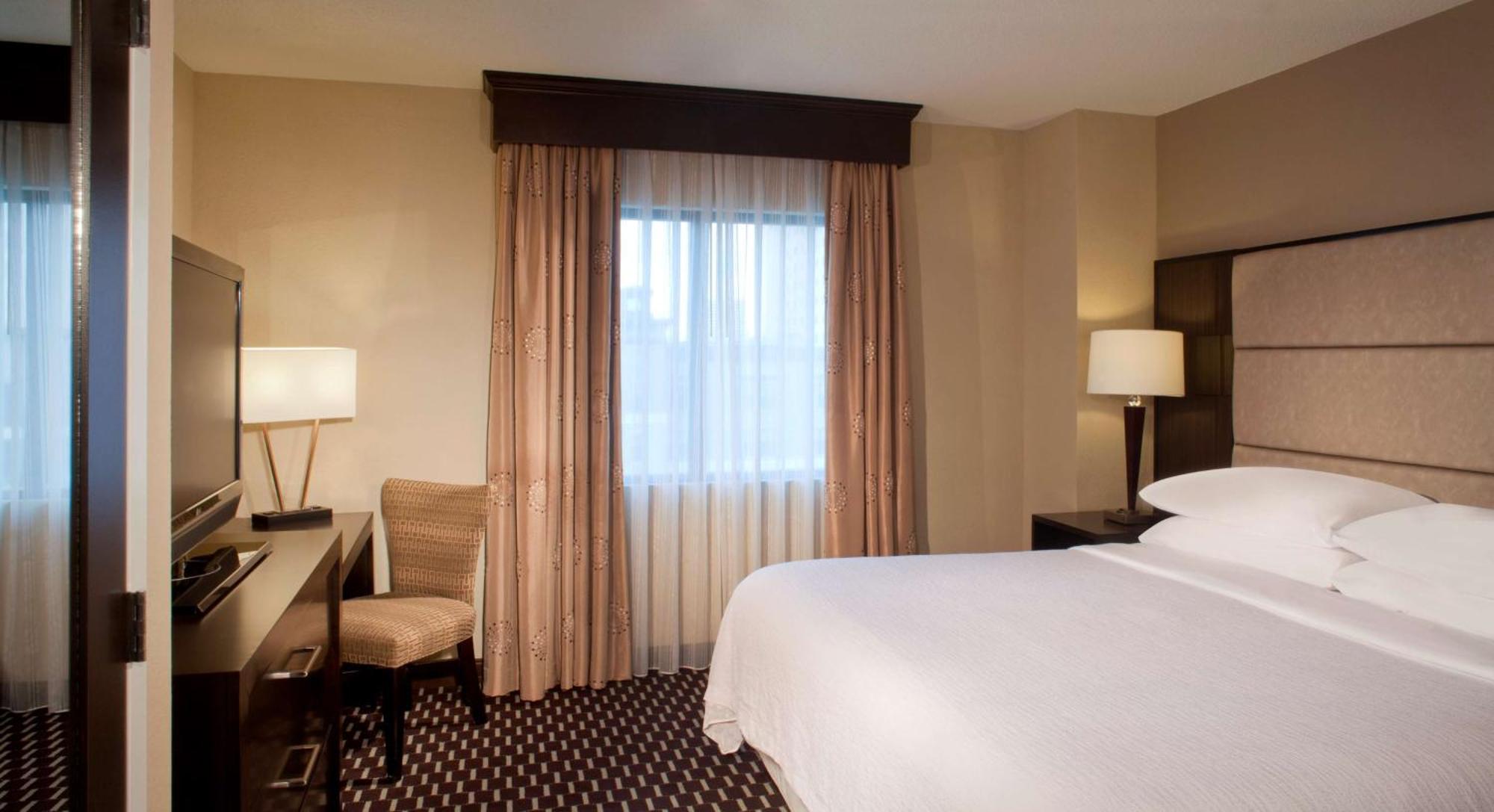Embassy Suites By Hilton Houston Near The Galleria Extérieur photo