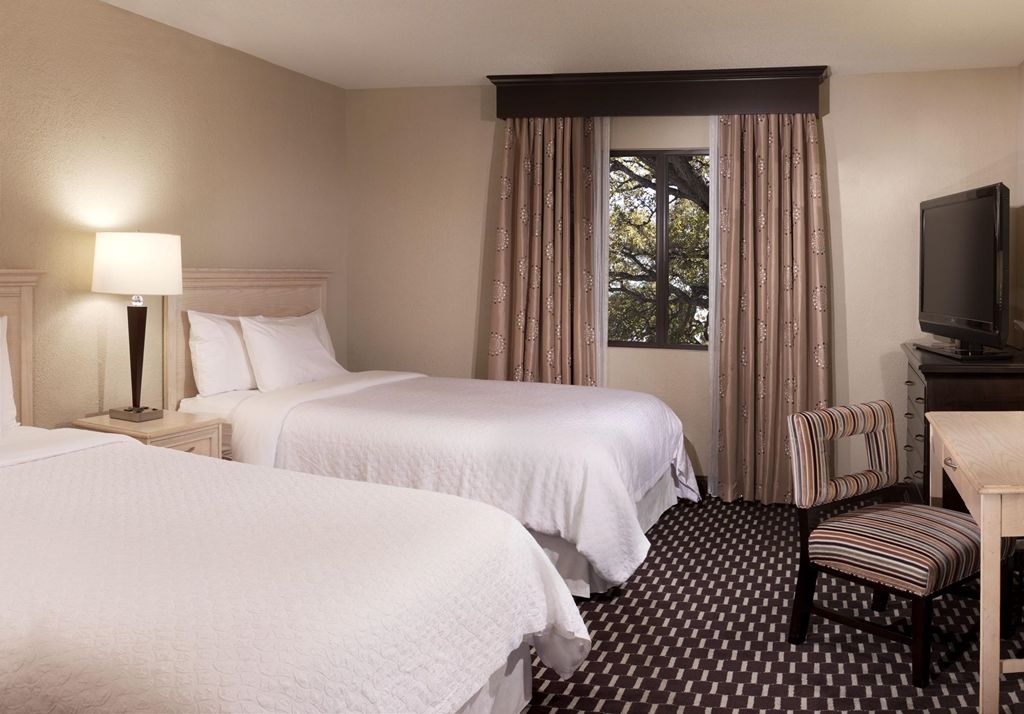 Embassy Suites By Hilton Houston Near The Galleria Chambre photo