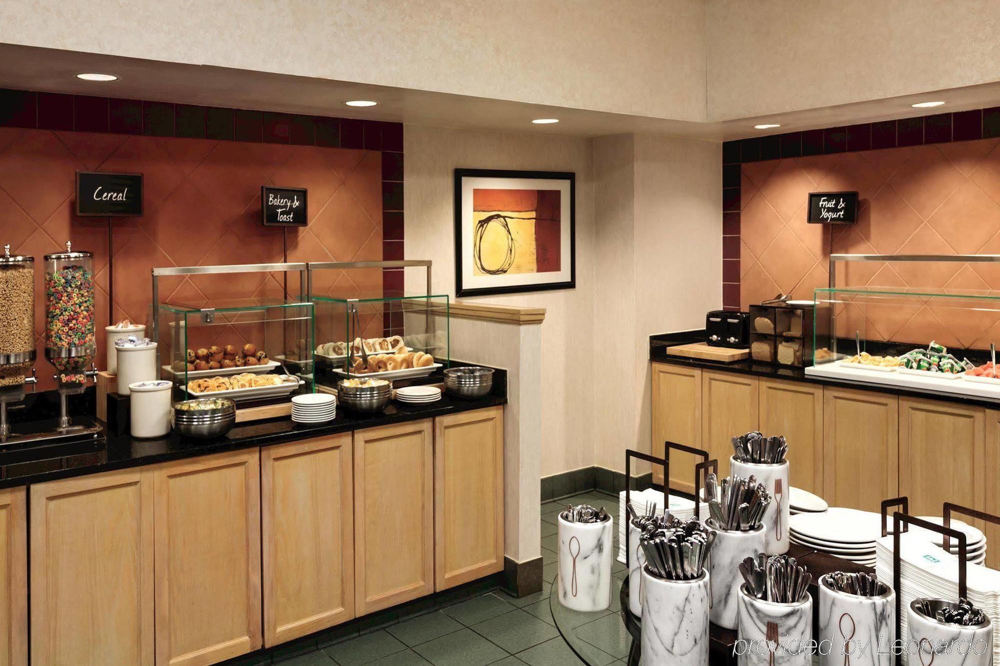 Embassy Suites By Hilton Houston Near The Galleria Extérieur photo