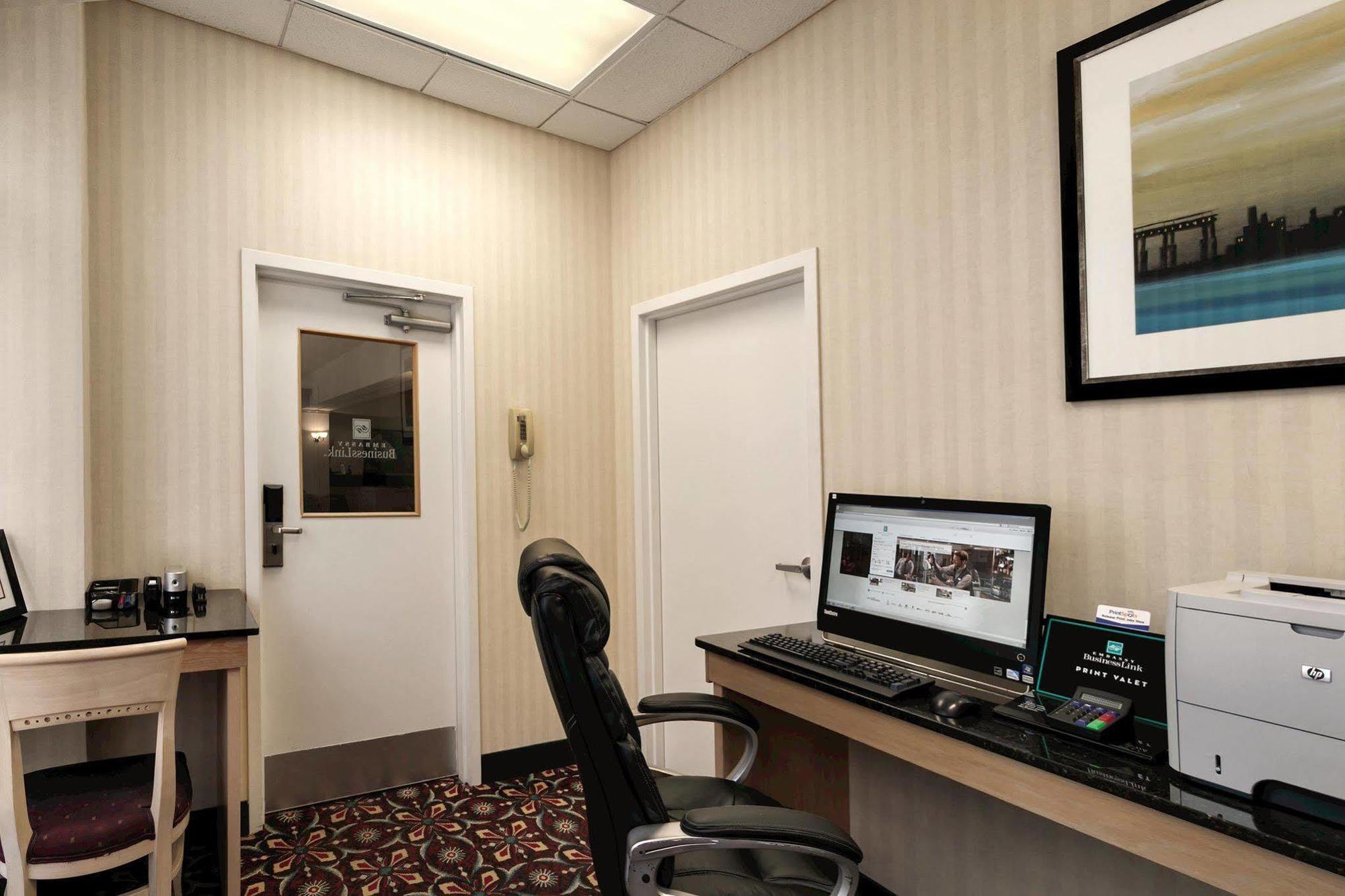 Embassy Suites By Hilton Houston Near The Galleria Extérieur photo
